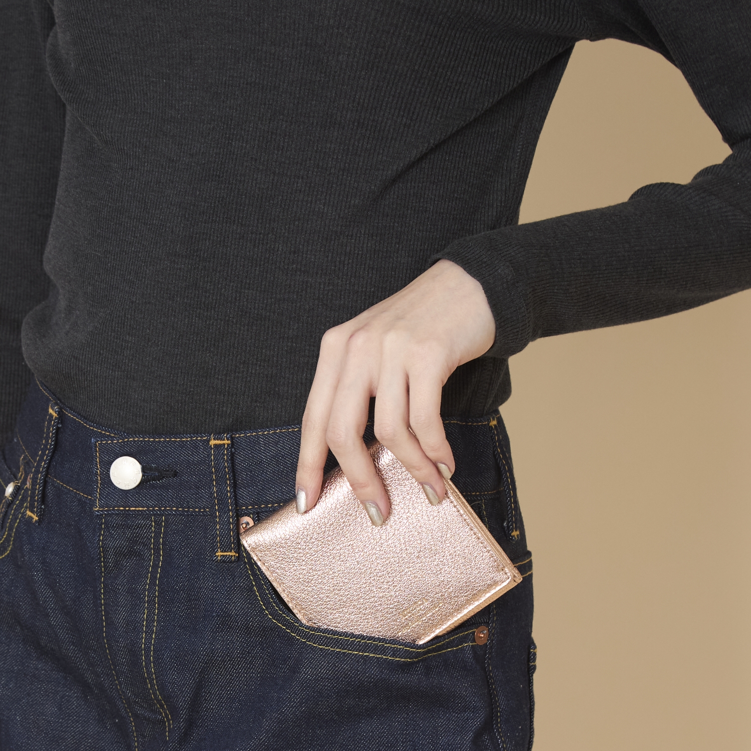 MUZICA VITA/インド山羊革2つ折り　ラメ財布